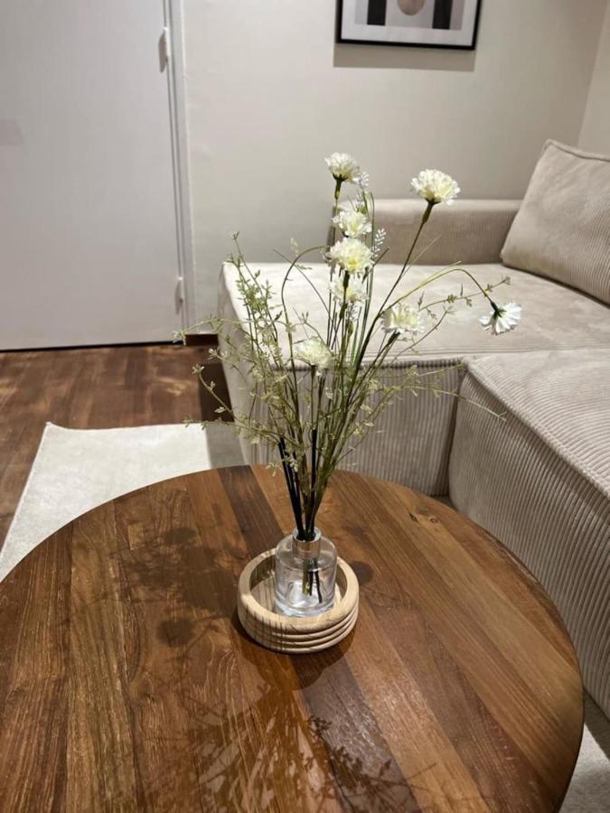 Apartment With Mediterranean Charm In The Heart Of The Provencal Market Antibes Luaran gambar