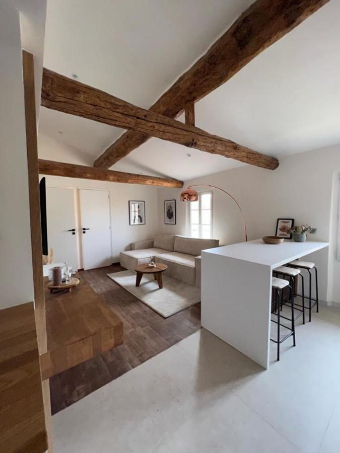 Apartment With Mediterranean Charm In The Heart Of The Provencal Market Antibes Luaran gambar
